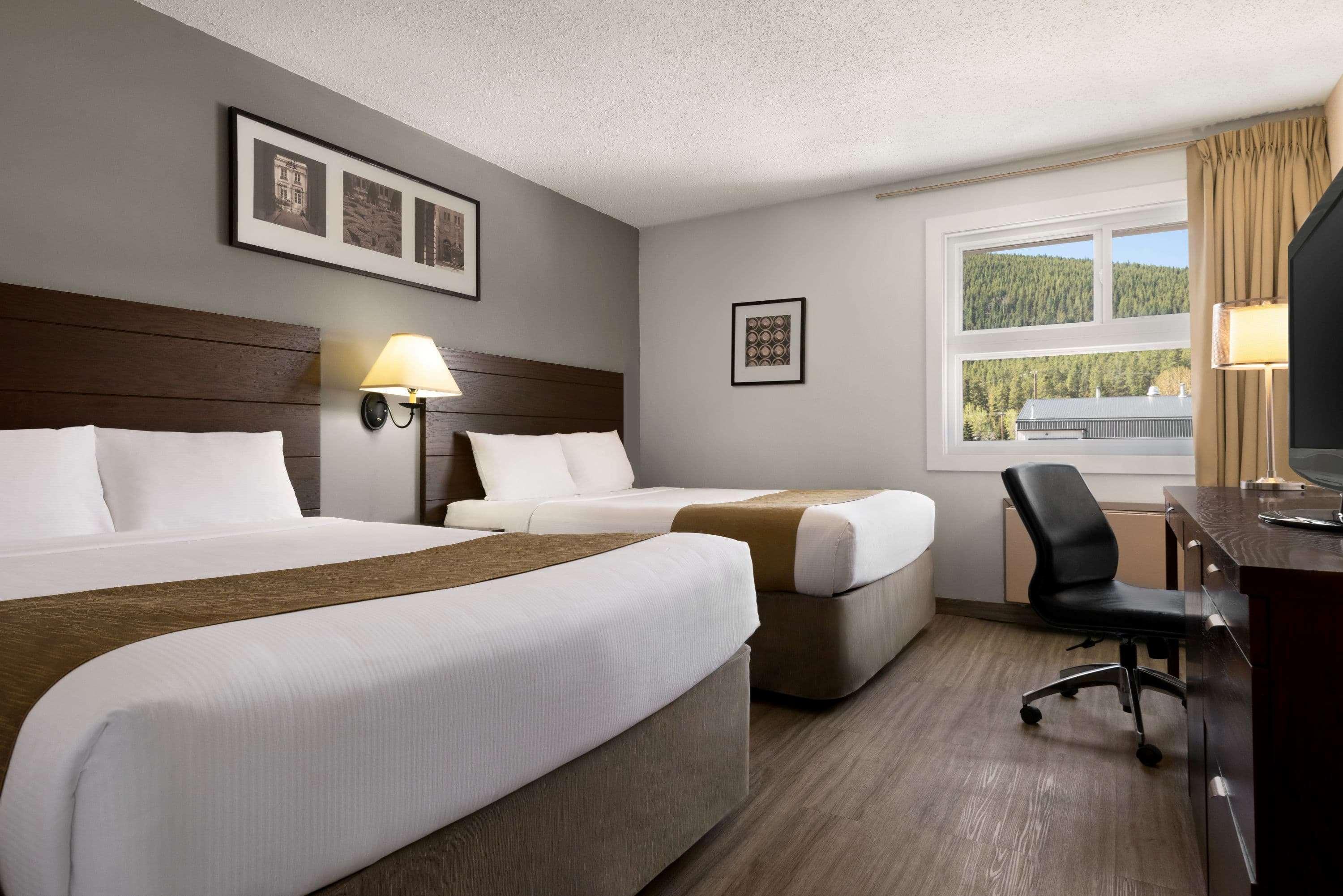Travelodge By Wyndham Blairmore מראה חיצוני תמונה