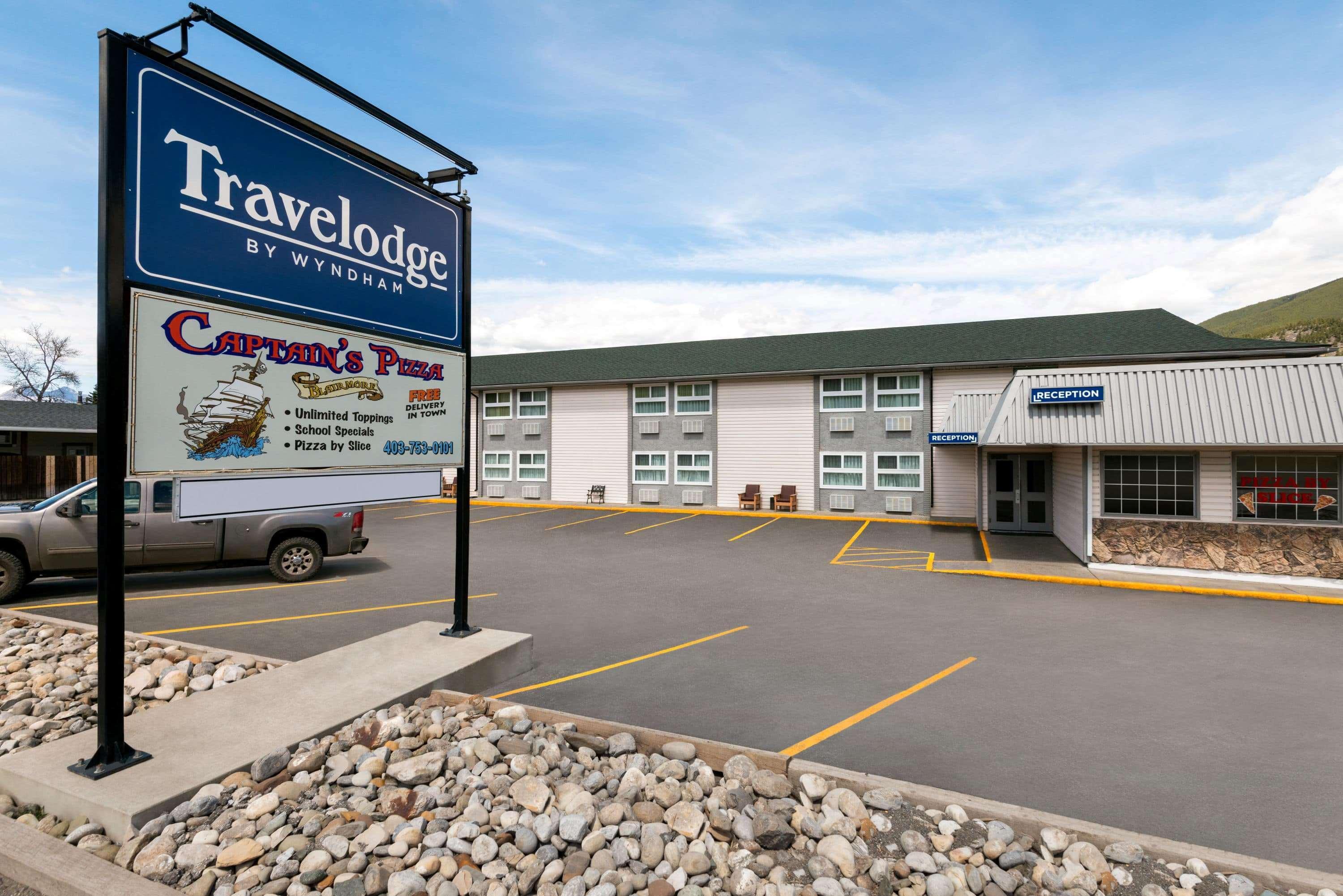 Travelodge By Wyndham Blairmore מראה חיצוני תמונה